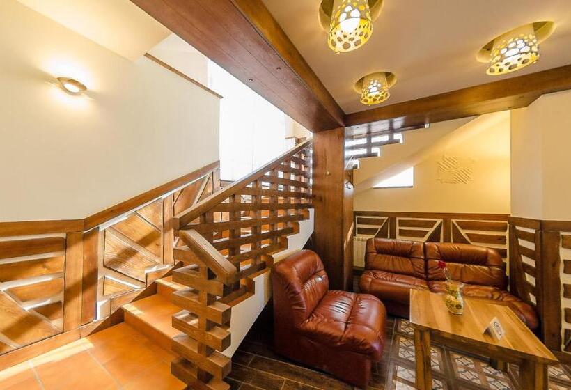 استراحتگاه Hata Hutsula