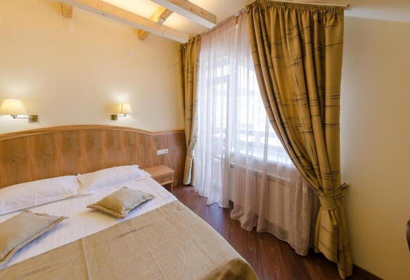 استراحتگاه Hata Hutsula