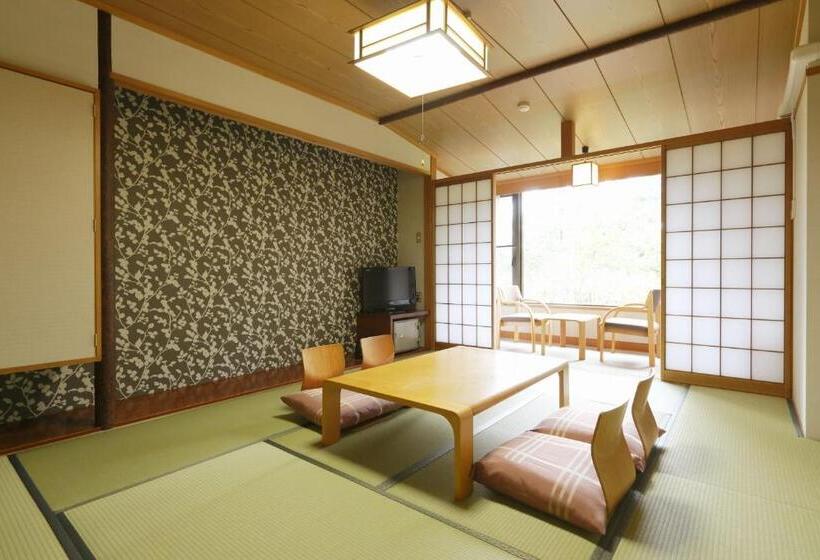 료칸 Kyukamura Noto Chirihama