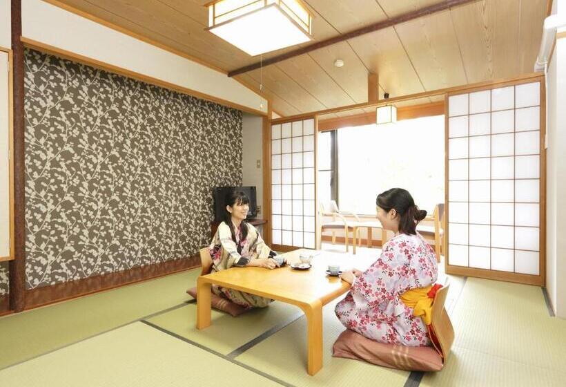 료칸 Kyukamura Noto Chirihama