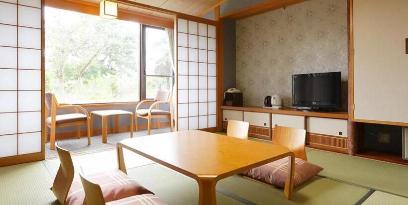 료칸 Kyukamura Noto Chirihama