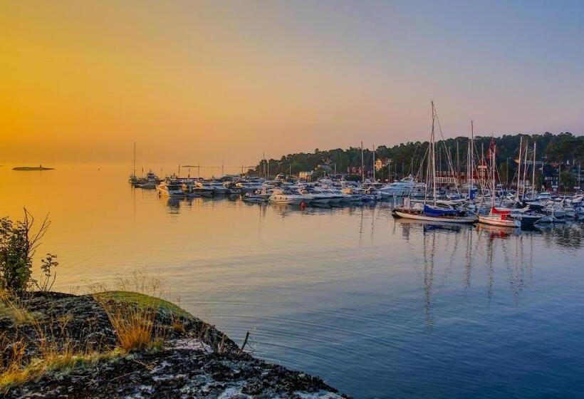 Sandhamn Seglarhotell