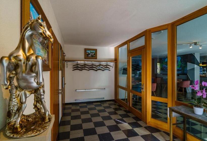 Seeblick Smart Hotel Rössli