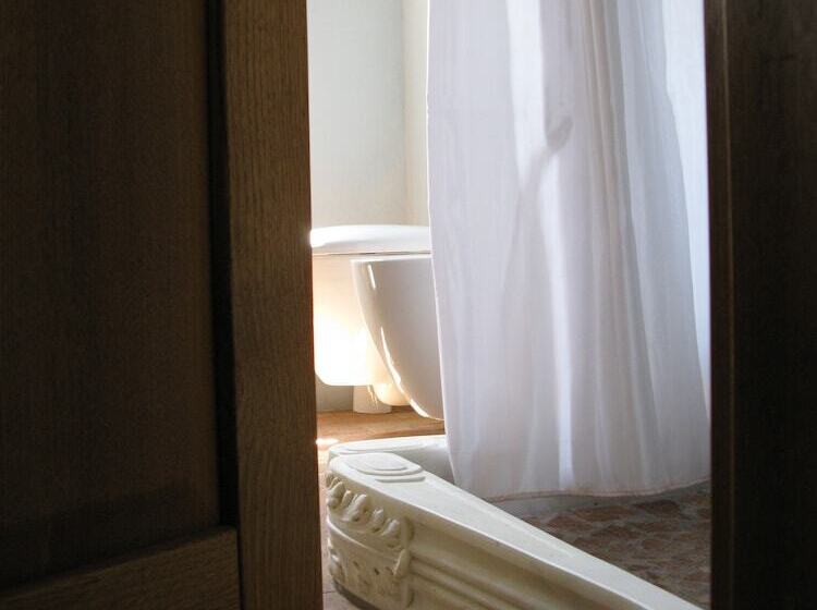 Almora Bed & Breakfast