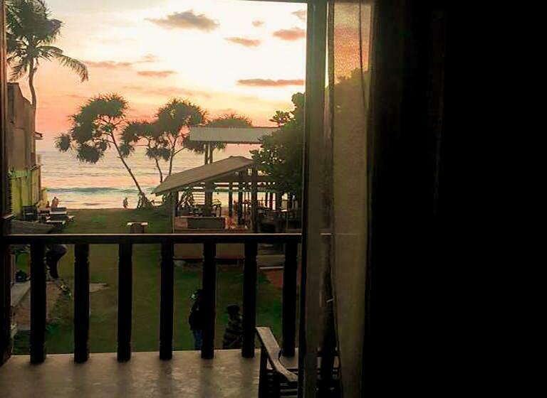 אתר נופש New Amadeo Beach