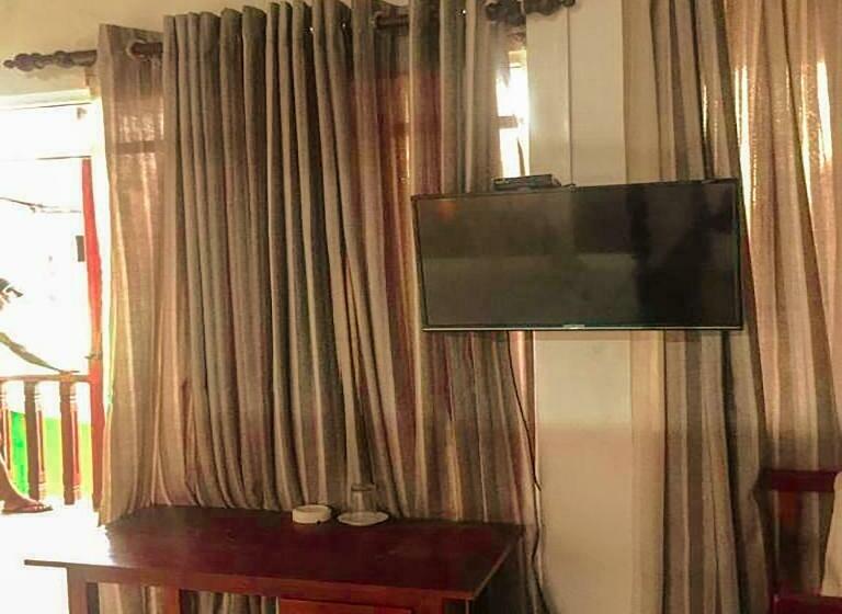 אתר נופש New Amadeo Beach