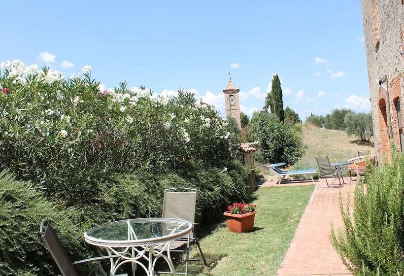 Apartment With Pool, Beautiful Surroundings