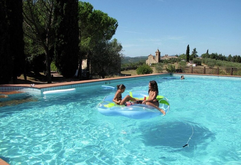 Apartment With Pool, Beautiful Surroundings