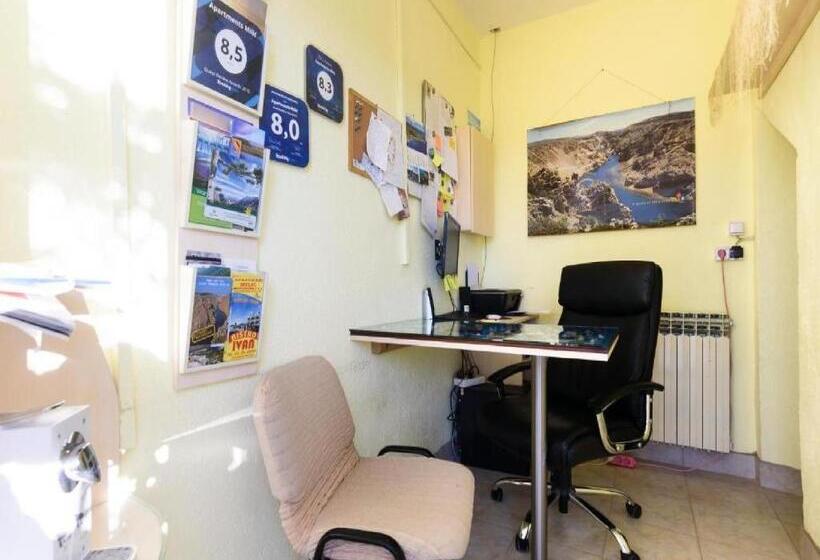 مبيت وإفطار Apartments Milic