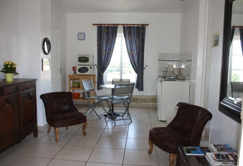 민박 Chambre D Hôtes Aux Logis De Trois Monts