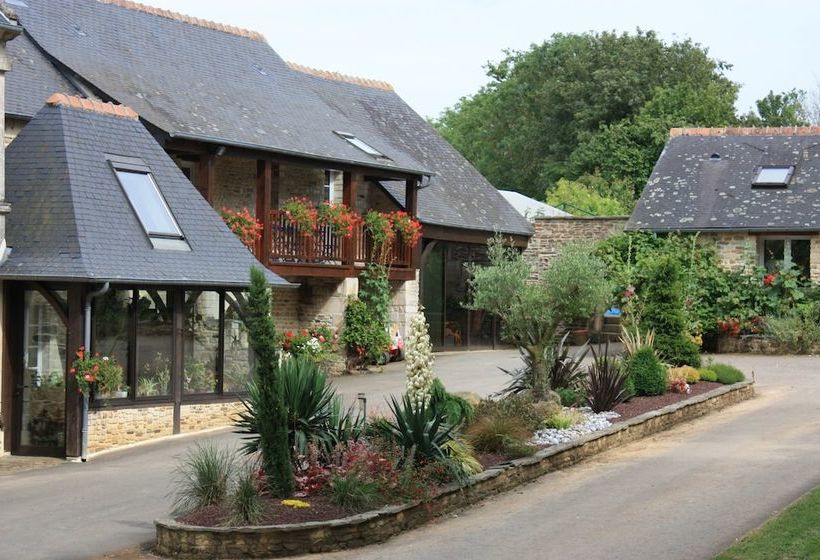 민박 Chambre D Hôtes Aux Logis De Trois Monts