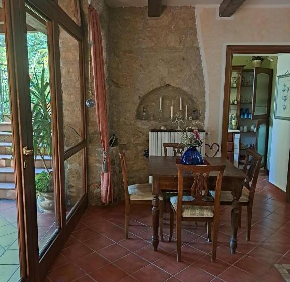 مبيت وإفطار La Casa Di Lidia