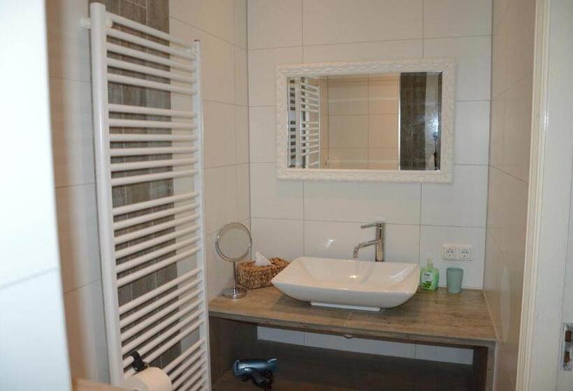 住宿加早餐  Lyklamastate