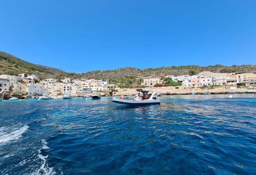 مبيت وإفطار Sole Mare Sale