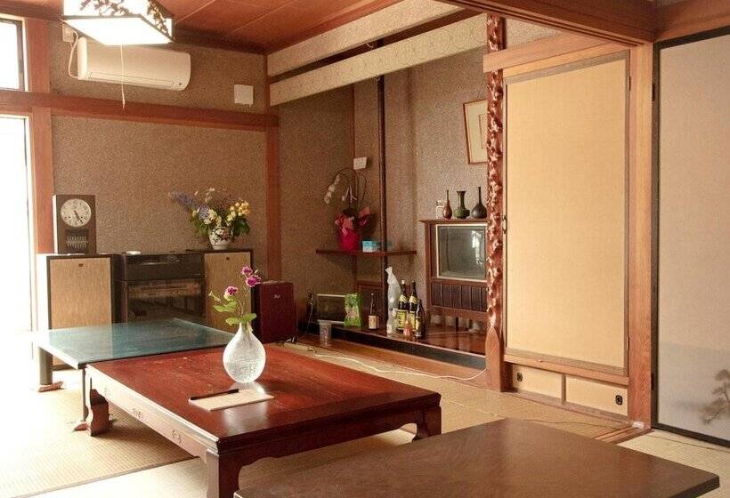 Guesthouse Karikakko   Hostel