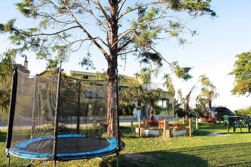 فندق فئة نجمة واحدة Camping Village Mar Y Sierra