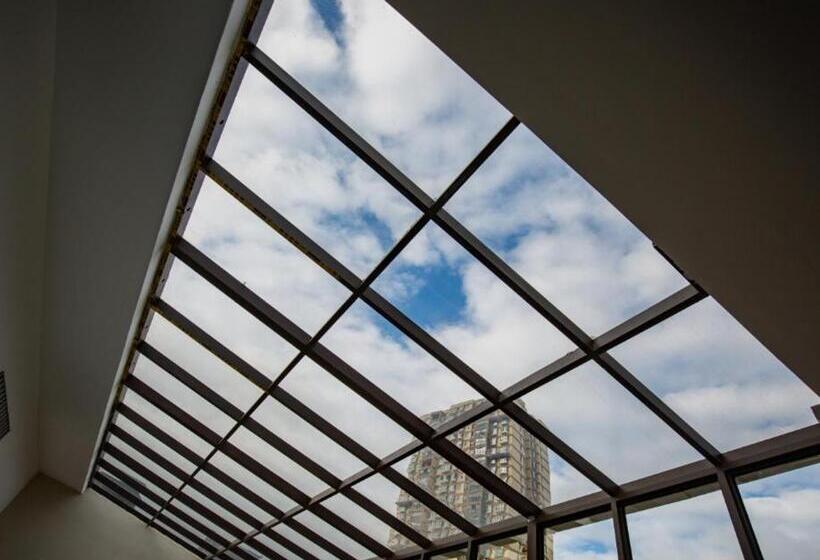 Hotel 7 Days Premium Zhaotong Zhenxiong Branch