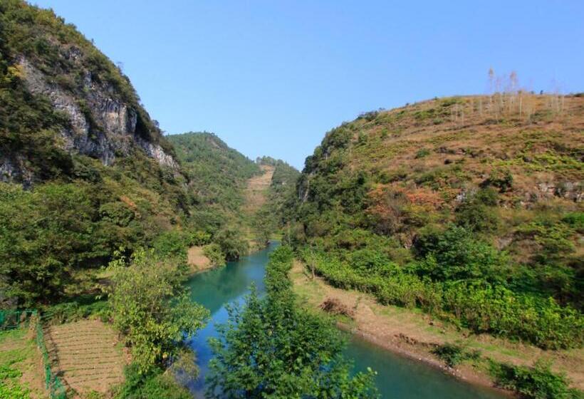 Hotel 7 Days Premium Zhaotong Zhenxiong Branch