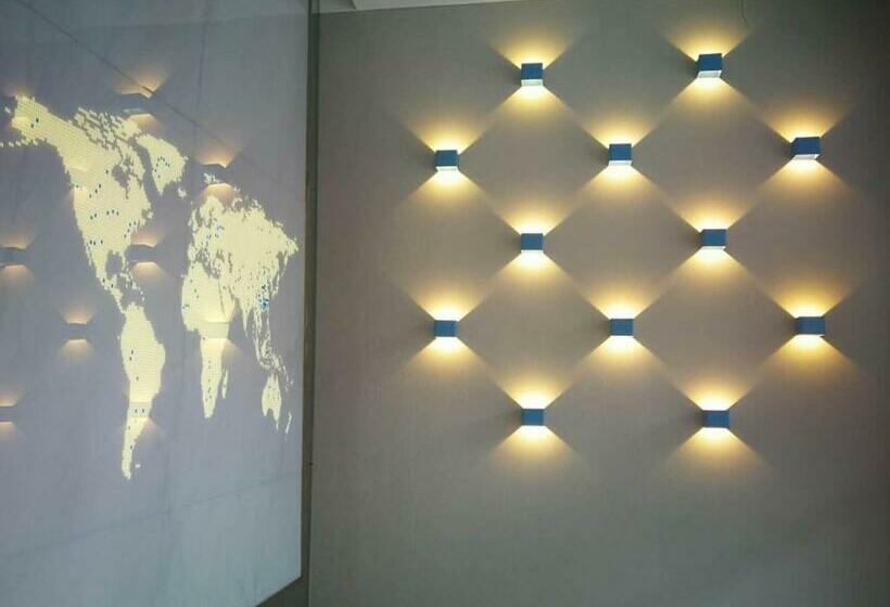 Hotel 7days Premium Yunfu Yunan Branch