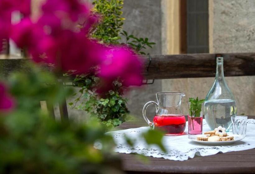 Отель Agriturismo Oro Di Berta