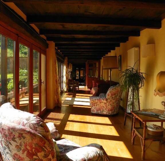 Отель Agriturismo Oro Di Berta