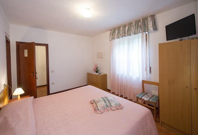 בית מלון כפרי Albergo Ristorante La Villa