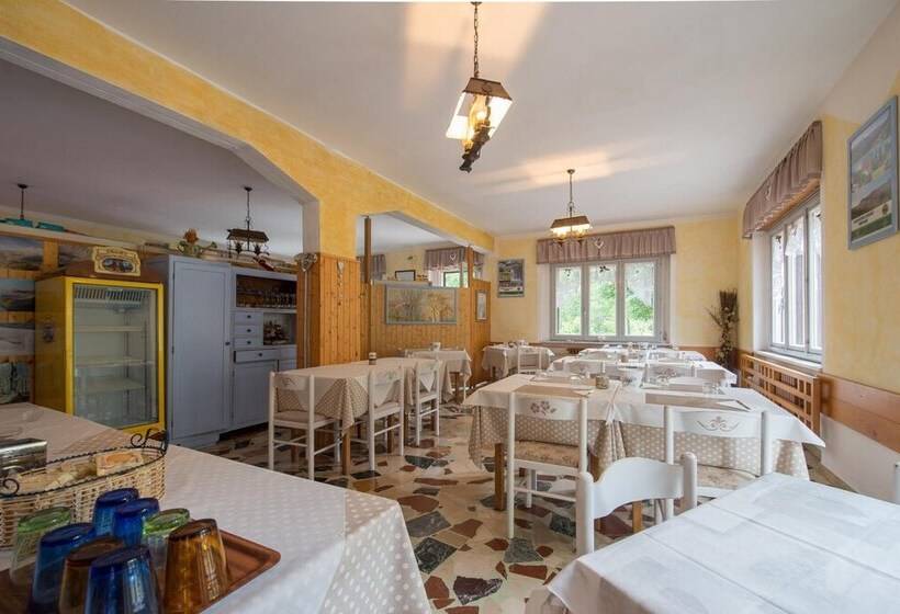 בית מלון כפרי Albergo Ristorante La Villa