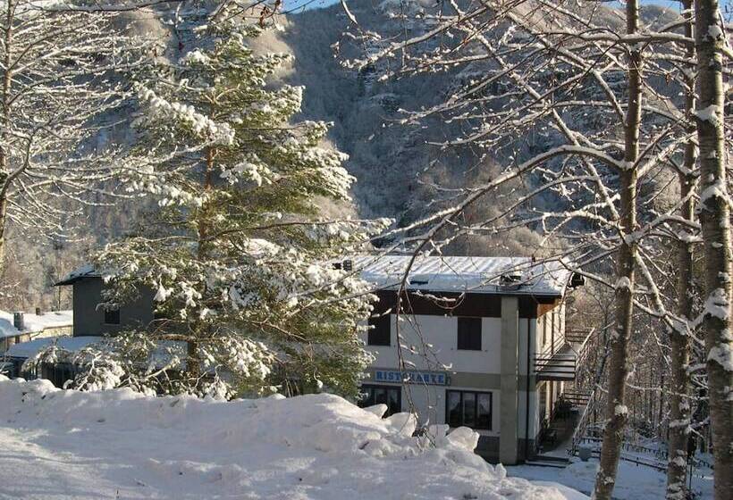 בית מלון כפרי Albergo Ristorante La Villa