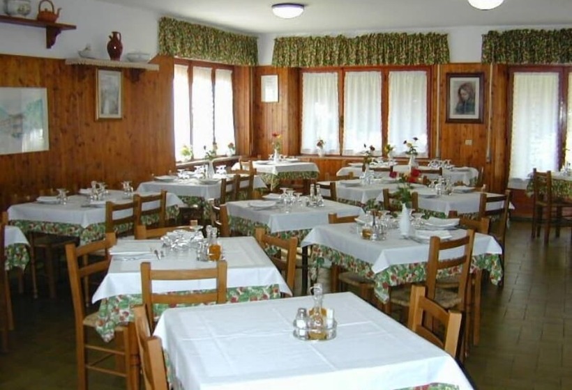 בית מלון כפרי Albergo Ristorante La Villa