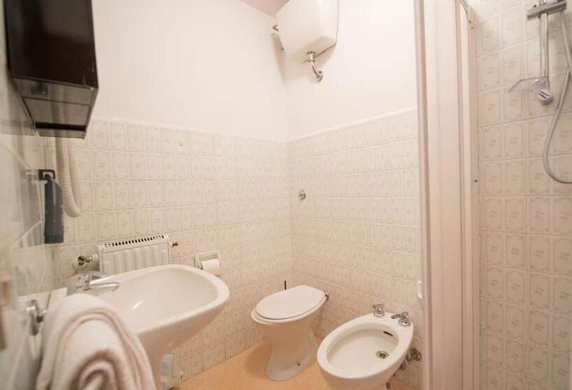 בית מלון כפרי Albergo Ristorante La Villa