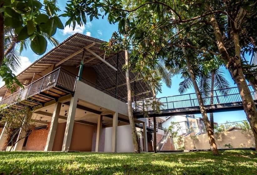 酒店 Ayur Ayur Ayurveda Retreat