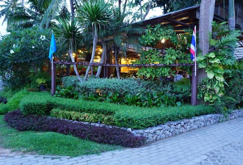 Szálloda Baan Klang Aow Beach Resort