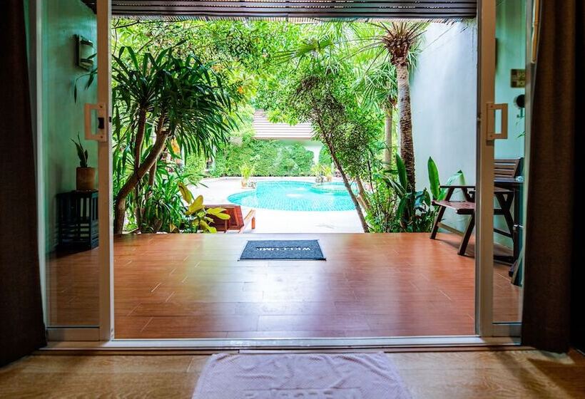 בית מלון כפרי Baan Klang Aow Beach Resort