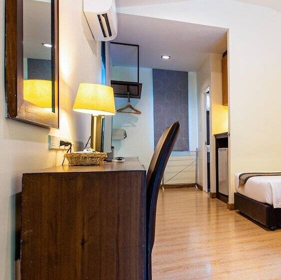 בית מלון כפרי Baan Klang Aow Beach Resort