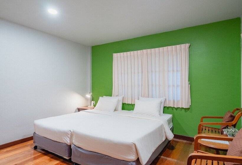 בית מלון כפרי Baan Klang Aow Beach Resort