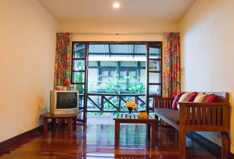 Szálloda Baan Klang Aow Beach Resort