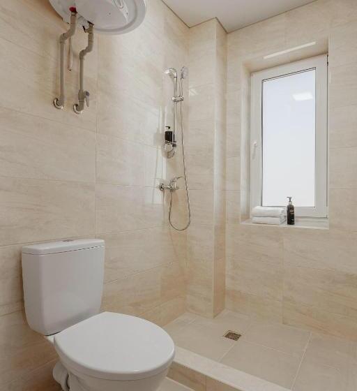 בית מלון כפרי Bulgary House