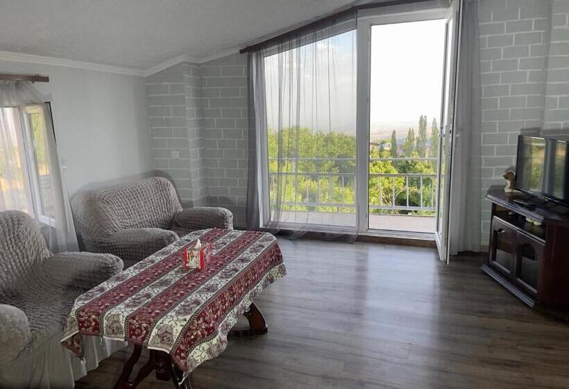 ホテル Byurakan Guesthouse & Cottage