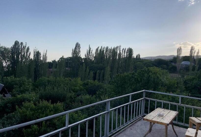 ホテル Byurakan Guesthouse & Cottage