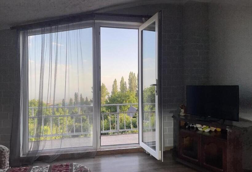 ホテル Byurakan Guesthouse & Cottage