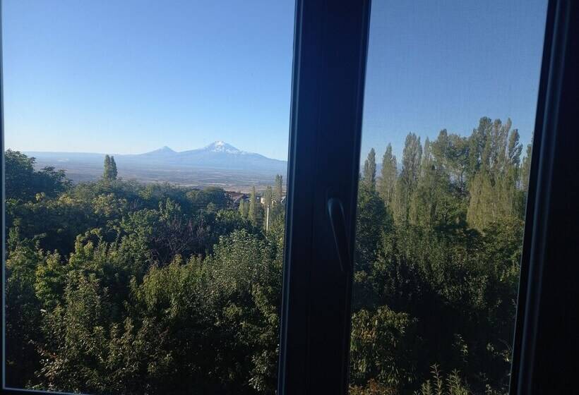 ホテル Byurakan Guesthouse & Cottage