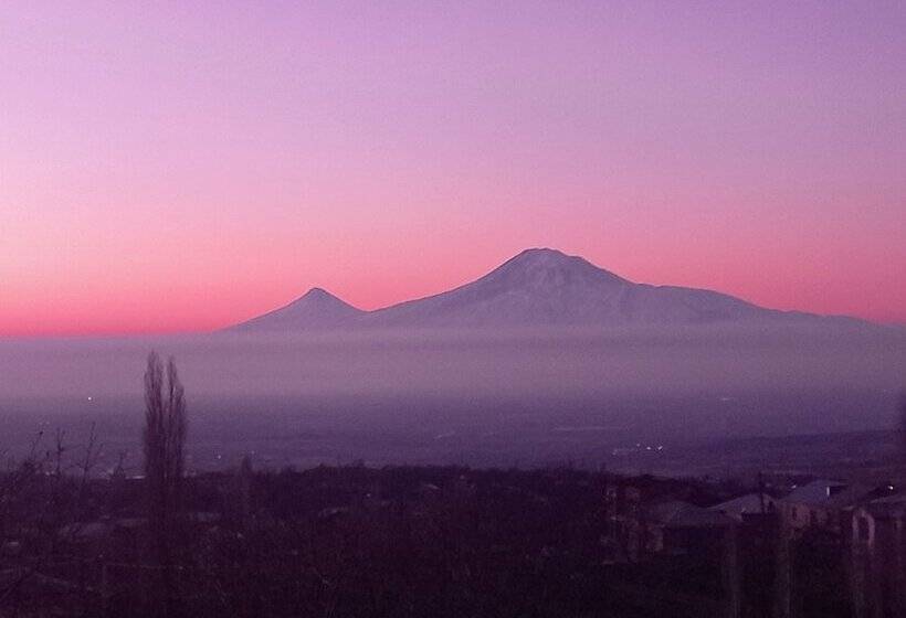 ホテル Byurakan Guesthouse & Cottage