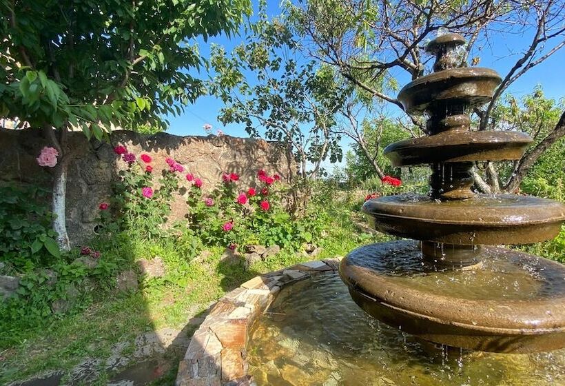 ホテル Byurakan Guesthouse & Cottage