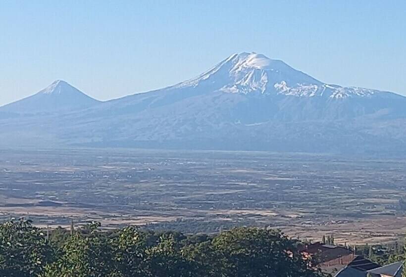 ホテル Byurakan Guesthouse & Cottage