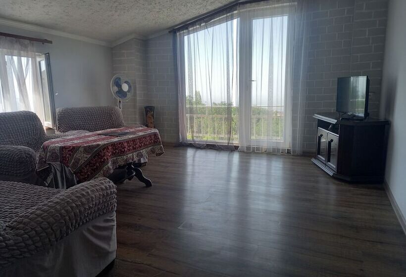 هتل Byurakan Guesthouse & Cottage