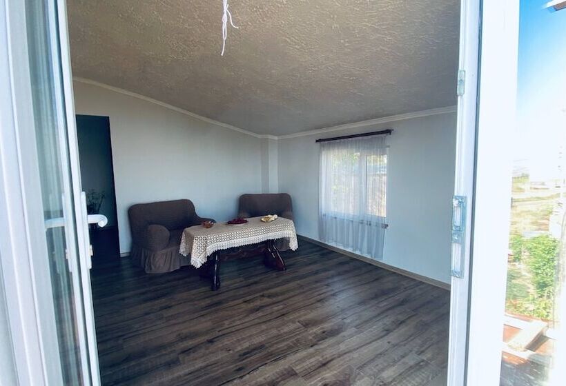 ホテル Byurakan Guesthouse & Cottage