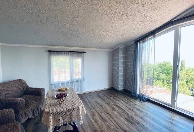 ホテル Byurakan Guesthouse & Cottage