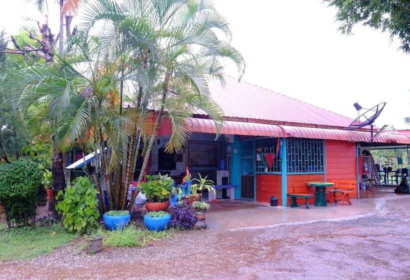 בית מלון כפרי Changkaew Resort