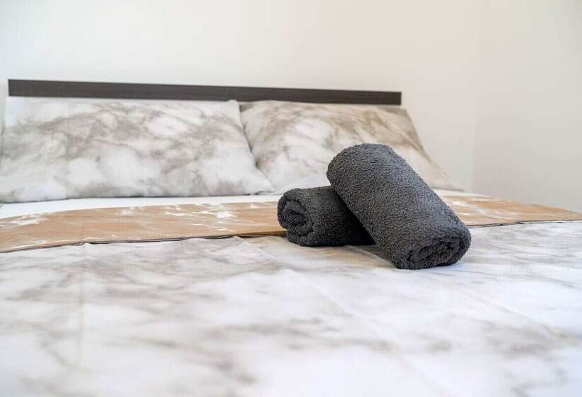 ホテル Dom Autocamp