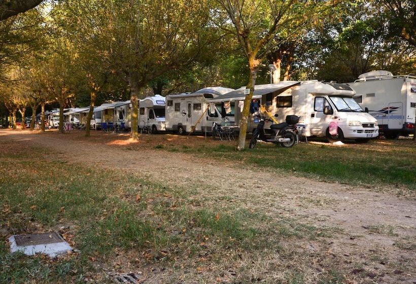 فندق Garden River   Campsite